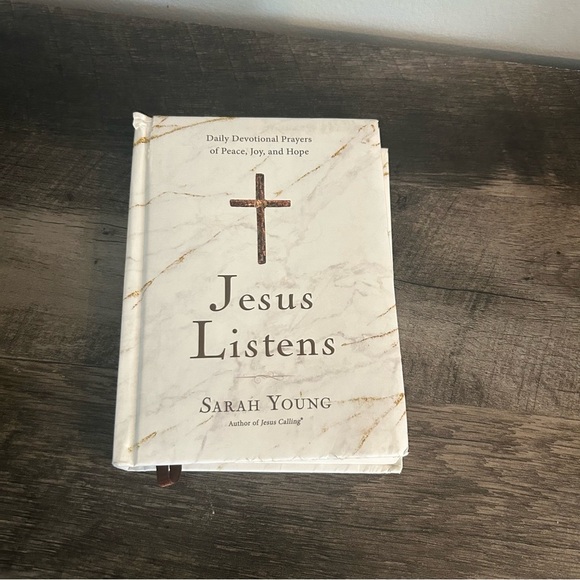 Jesus Listens: Daily Devotional Prayers of Peace, Joy, and Hope - Picture 1 of 5